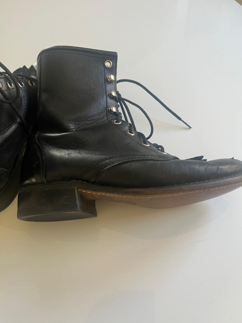 Laredo Women's Black Lace-Up Leather Roper Ankle Boots 7 medium width - Picture 7 of 9